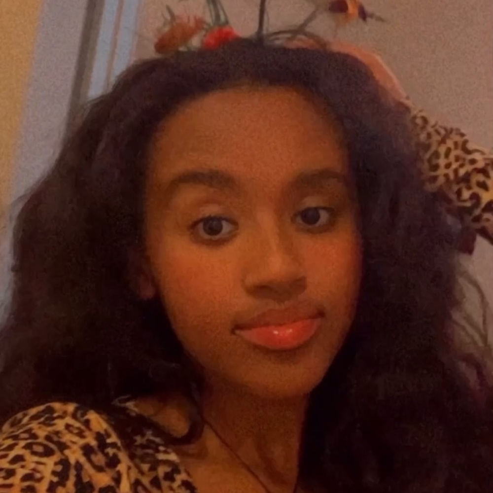 Meet your Posher, Emnet